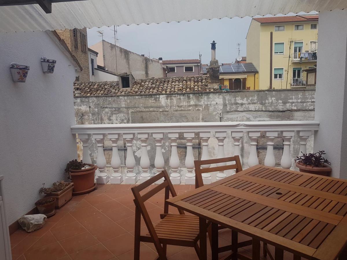 La Casa Blanca Acomodação com café da manhã Grottammare Exterior foto